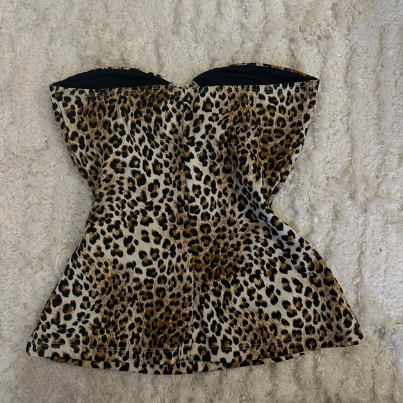 Studio F Leopard Print Strapless Top - Picture 5 of 5